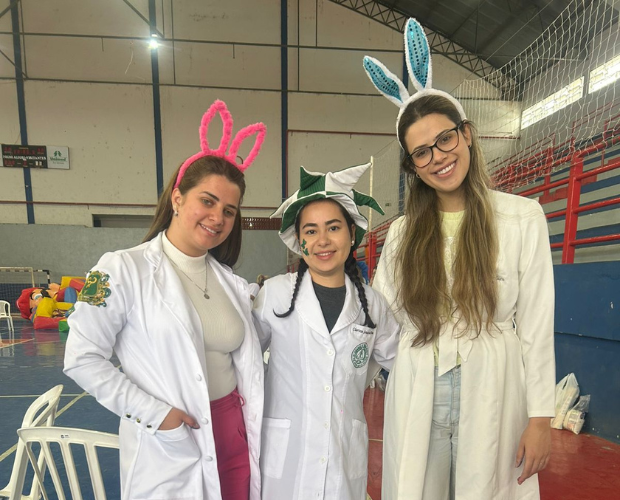 Liga GUMPI da Univs participa de ao de sade com alunos da APAE